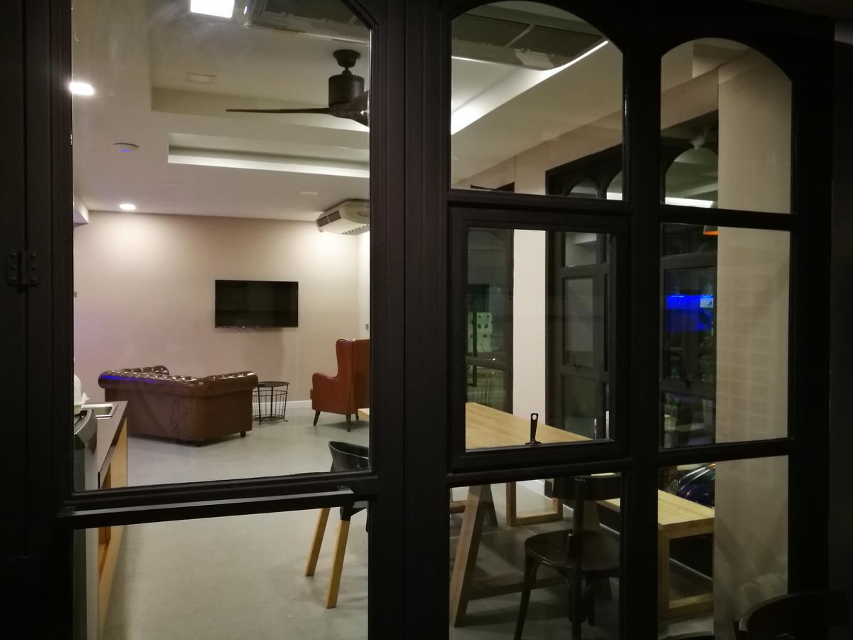 The Hubitat Hostel Ban Khlong Nang Li ภายนอก รูปภาพ